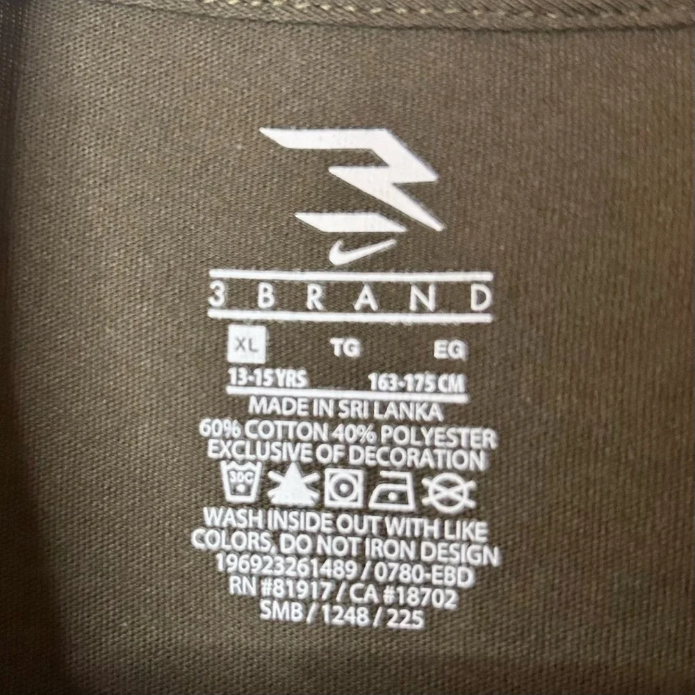 NWT Nike 3BRAND by Russell Wilson Dark Forest Green Graphic Tee Size XL 13-15yrs